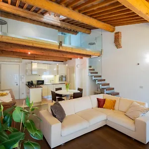 appartamento-stella-verona-centro.hotelinveneto.com/