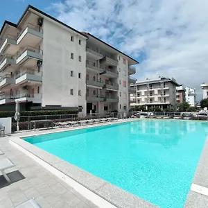 condominio-san-nicholas.hotelinveneto.com/